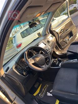 ميتسوبيشي اوتلاندر